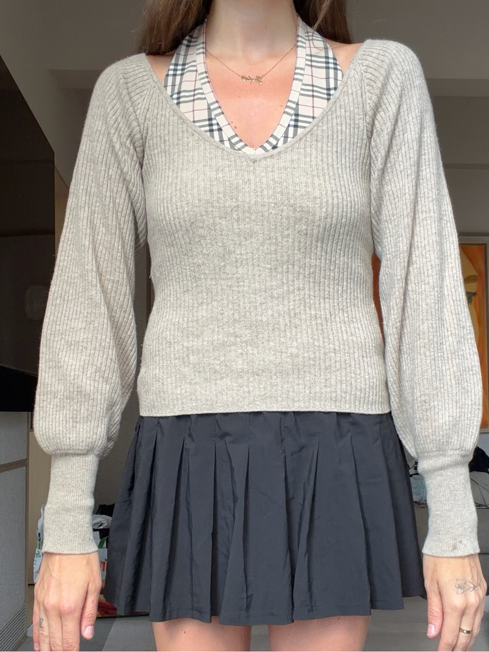 Reformation Heather Gray V-Neck Ribbed Balloon-Sleeve Sweater